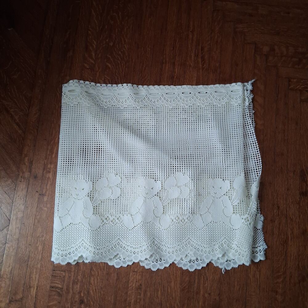 Vintage filet crochet valance teddy bears balloons 110" long can be cut